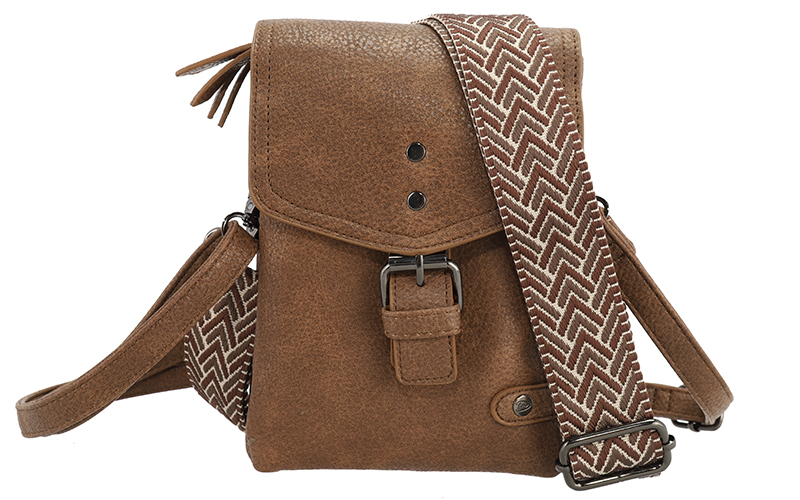 Telefoontasje Lakewood van PU in camel, voorkant met de geweven band over de flap