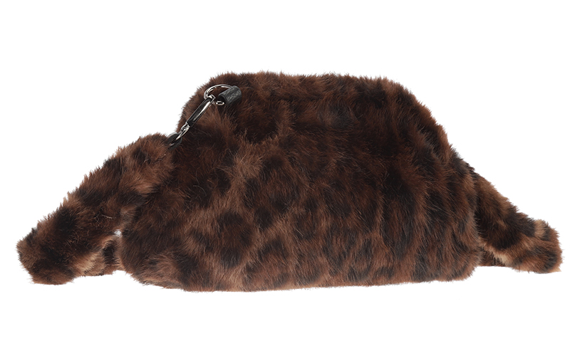 Panter Brown Minsk in gebruik