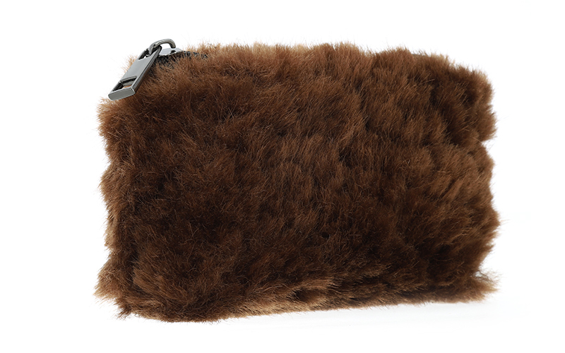 Portemonnee Asiago browny in use