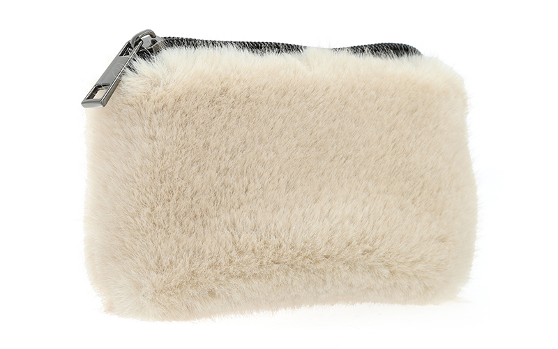 Portemonnee Cogne natural in use