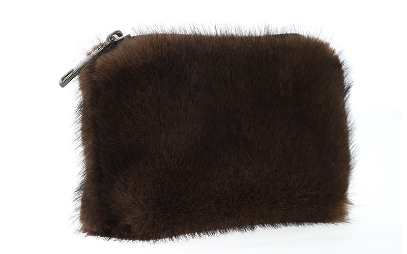 Portemonnee Cogne browny in use