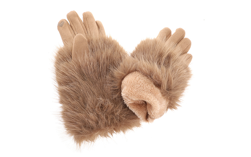 Camel Pinzolo Gloves in use