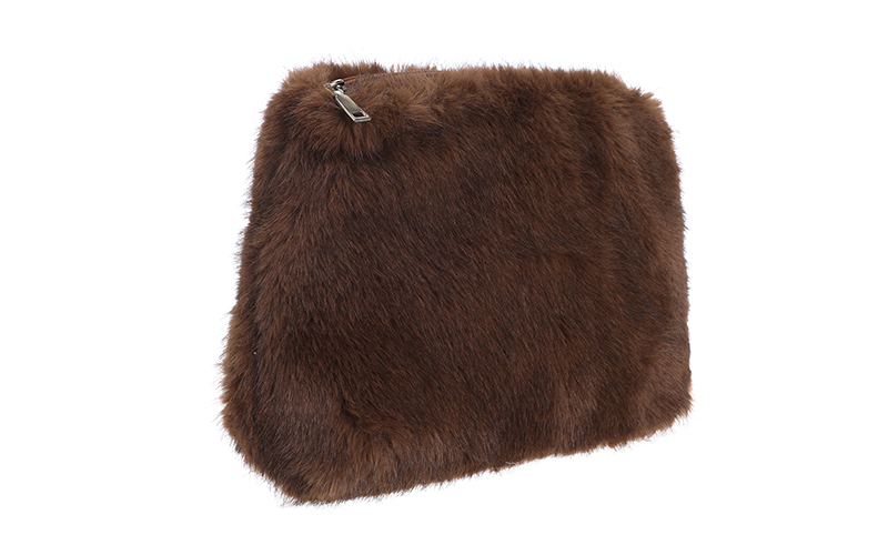 Browny Borno Make-Up Tasje in gebruik