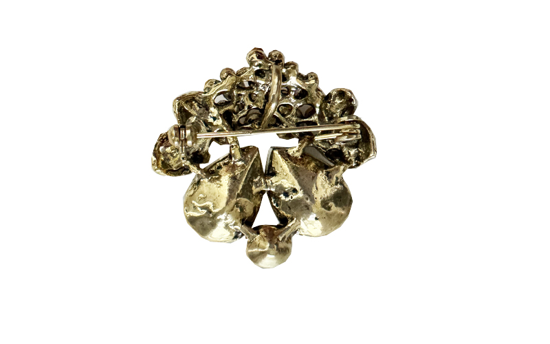 Classic Taupe Broche – afbeelding 2