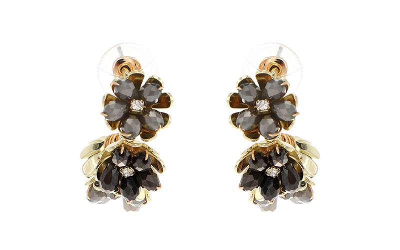 Boucles d'Oreilles Black Pep en situation