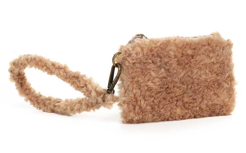 Camel Teddy Portemonneetje Fien in gebruik