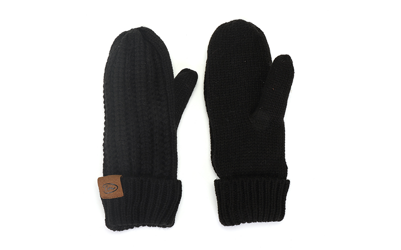 Moufles Makalu noires en grosse maille