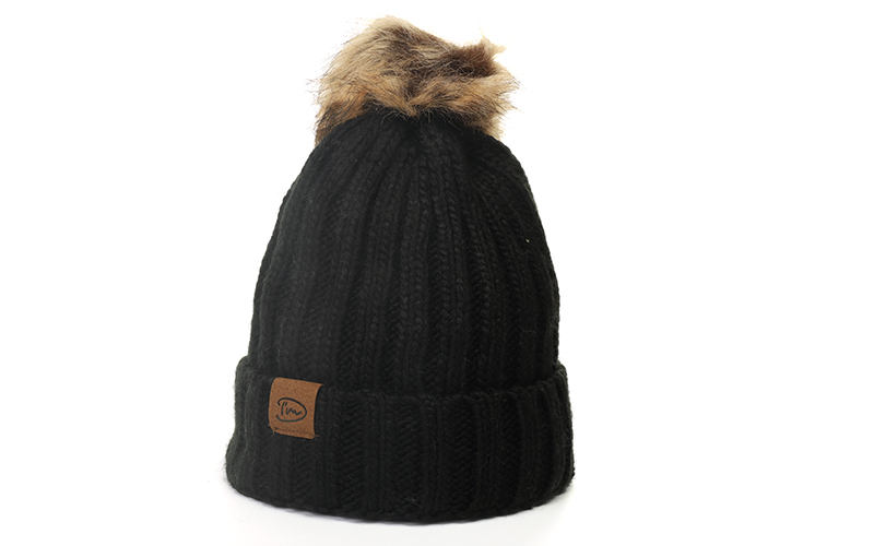Black Chapelco Muts