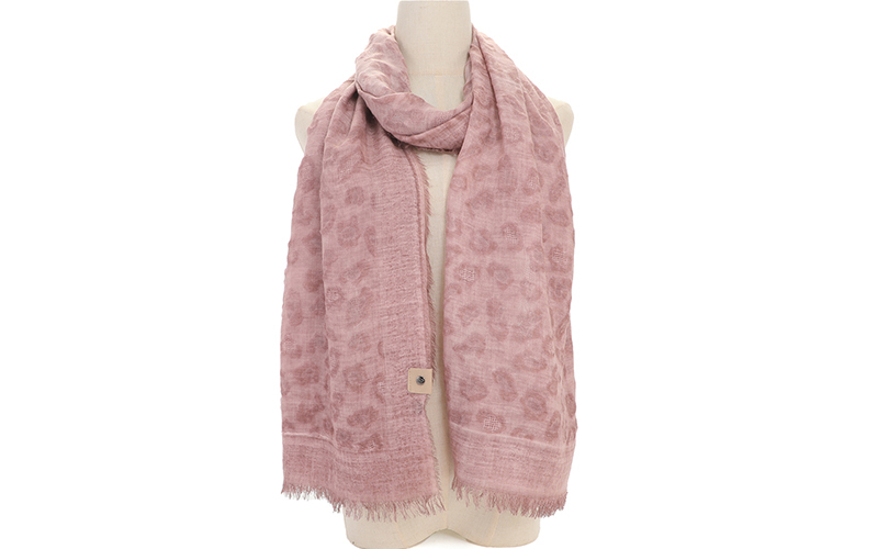Vintage Pink Cape Town Sjaal in gebruik