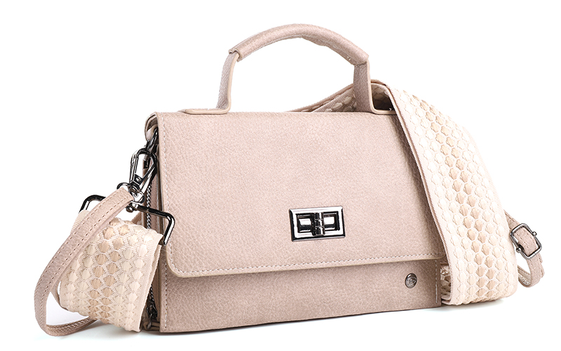 Natural / Taupe Tokyo Portemonnee / Telefoontasje in gebruik