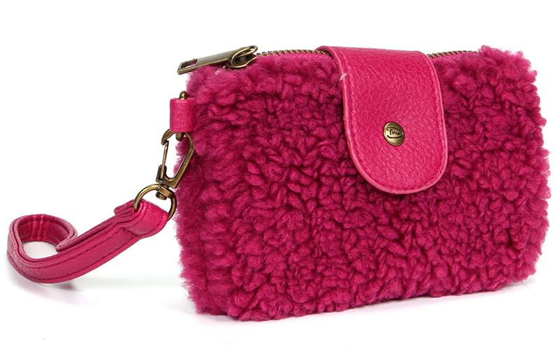 Roze Teddy Portemonneetje Lina in gebruik