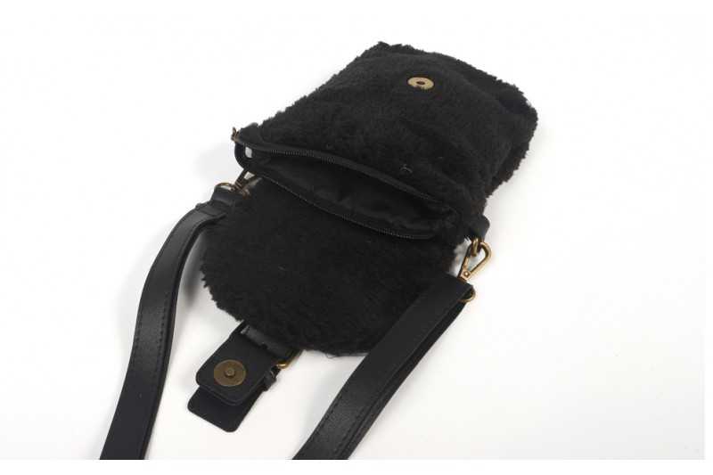 Zwart Teddy Schoudertasje / Crossbody Astina