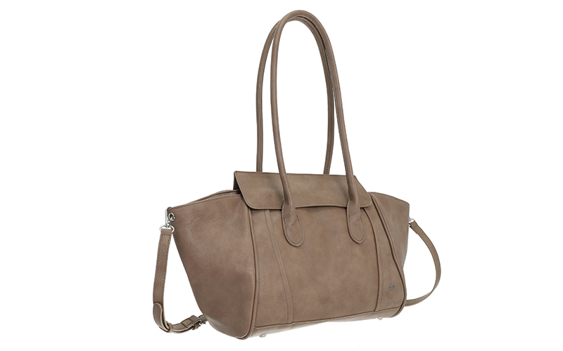 Taupe Handtas Gisborne in gebruik