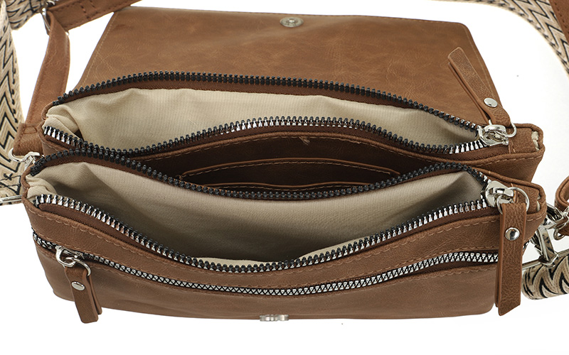 Camel Crossbody / Schoudertasje Montoro – afbeelding 4