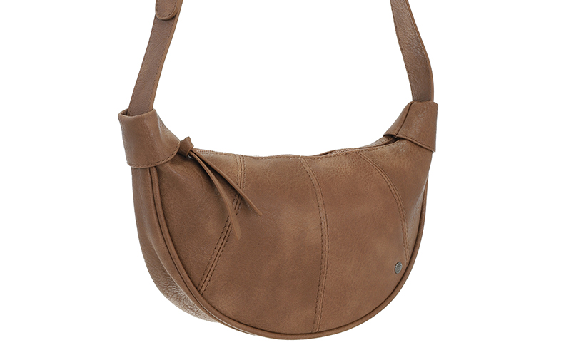 Camel Crossbody Tas Kyoto in gebruik