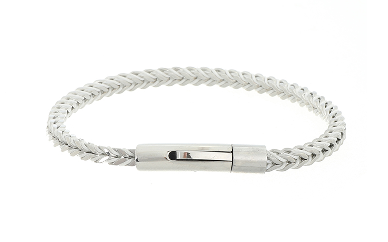 Grey Herenarmband Tobias in gebruik
