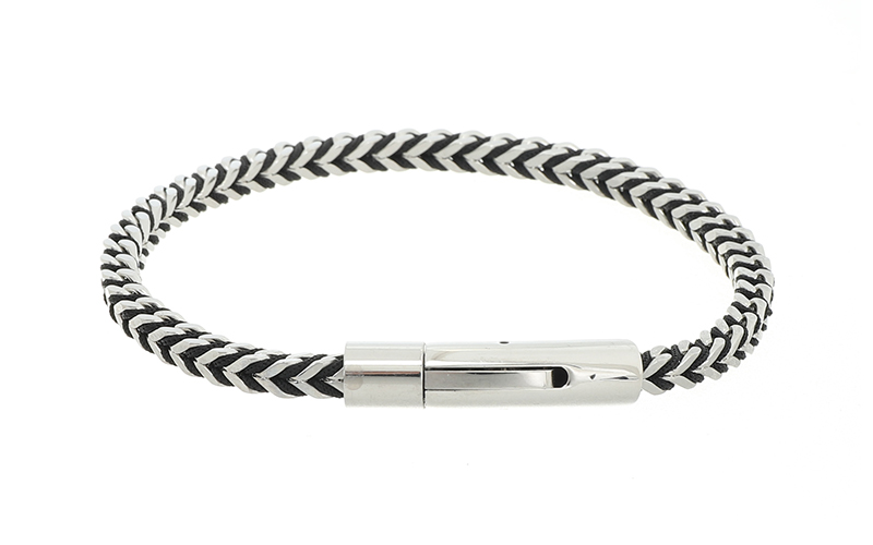 Black Herenarmband Tobias in gebruik