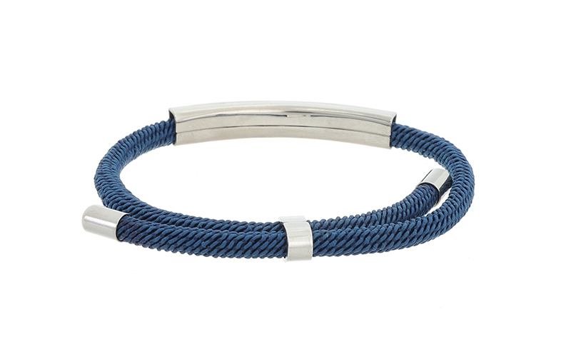 Dark Blue Herenarmband Jens in gebruik