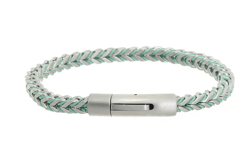 Green Herenarmband Arvid in gebruik