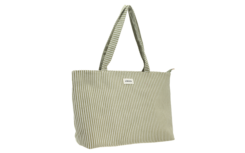 Light Green Strandtas Saverne in gebruik