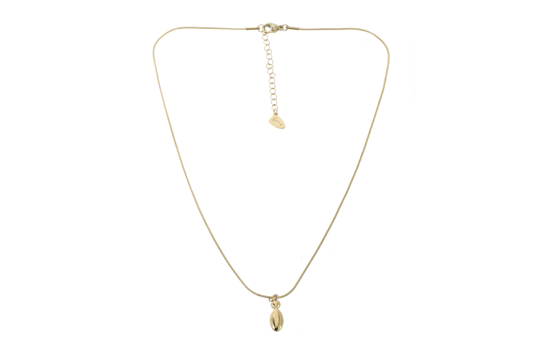 Collier Initiale Alpha I en situation