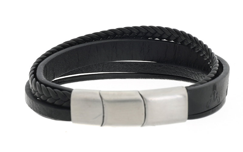 Black Herenarmband Sylvan in gebruik