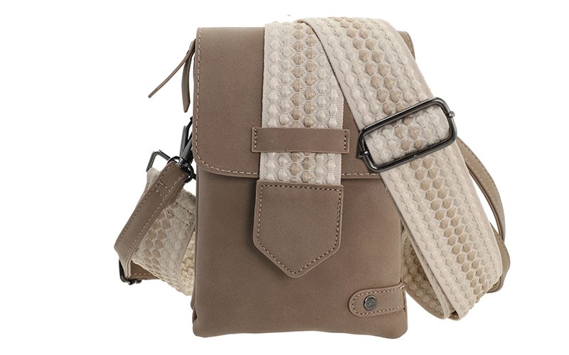 Taupe Crossbody En Telefoontasje Nancy / Metz in gebruik