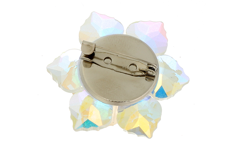 Broche Fleur Cristal Sun Akelei en situation