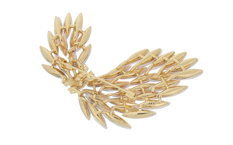 Broche Vintage Wings en situation