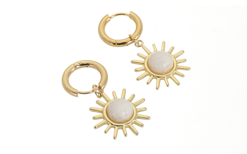 Boucles d'oreilles Natural Maureen en situation