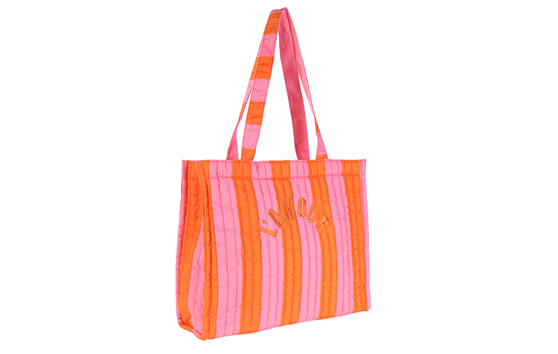 Mix Color strandtas La Riva in gebruik