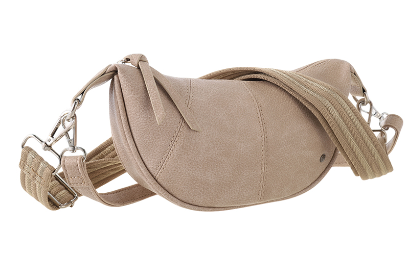 Taupe crossbodytas Brentford in gebruik
