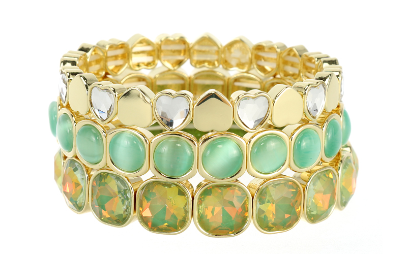 Natural Damesarmband Charlotte in gebruik