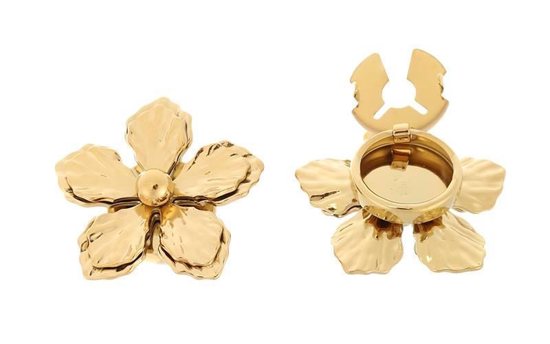 Flower Knopen Clips Lois in gebruik