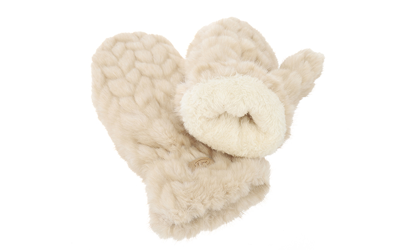 Natural Mittens Whistler in use