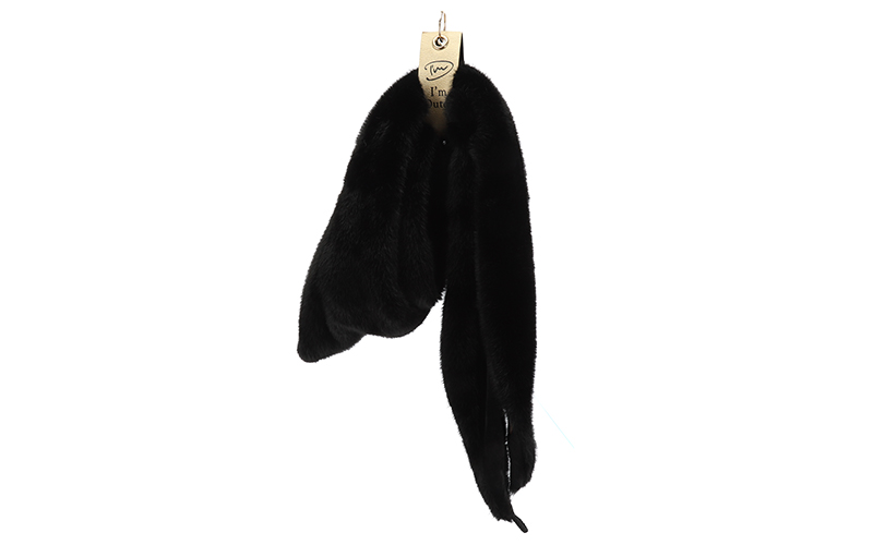 Faux fur driehoeksjaal Legno in zwart, hangend, volledige lengte