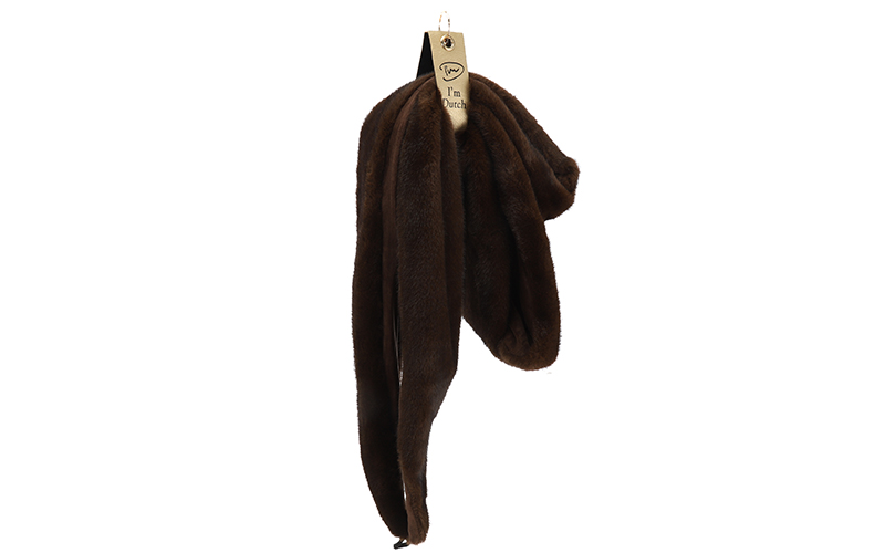 Faux fur driehoeksjaal Legno in donkerbruin, hangend, volledige lengte