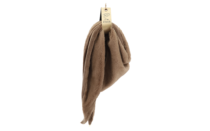 Faux fur driehoeksjaal Legno in taupe, hangend, volledige lengte