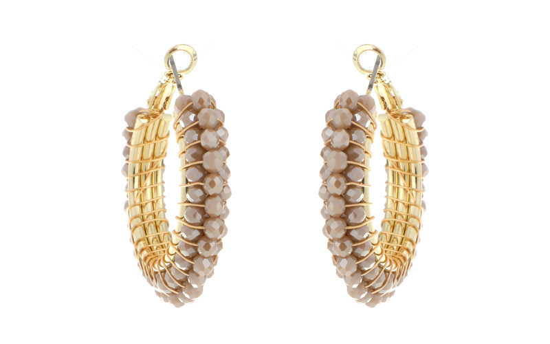 Boucles d'oreilles Fem Khaki en situation