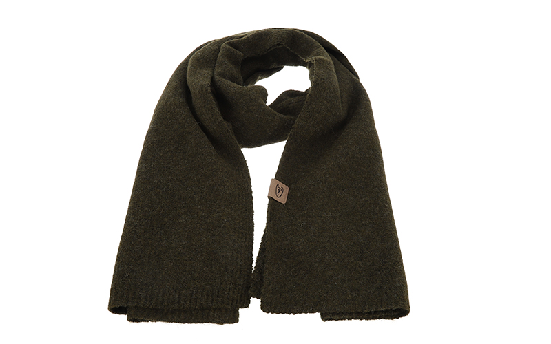 Dark Green Scarf Flachau in use