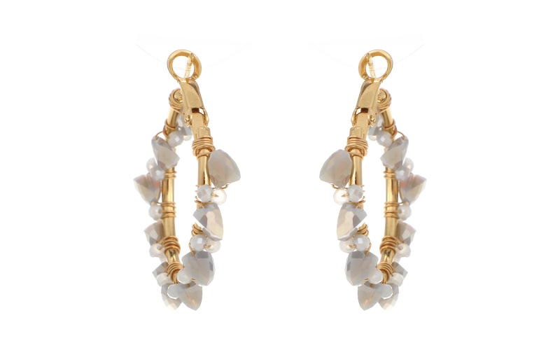 Boucles d'Oreilles Jade Natural en situation