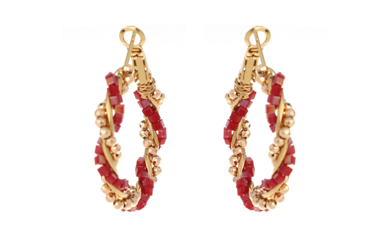 Boucles d'Oreilles Bordeaux Jade en situation