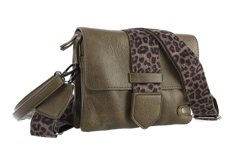 Sac bandoulière Minot vert en situation
